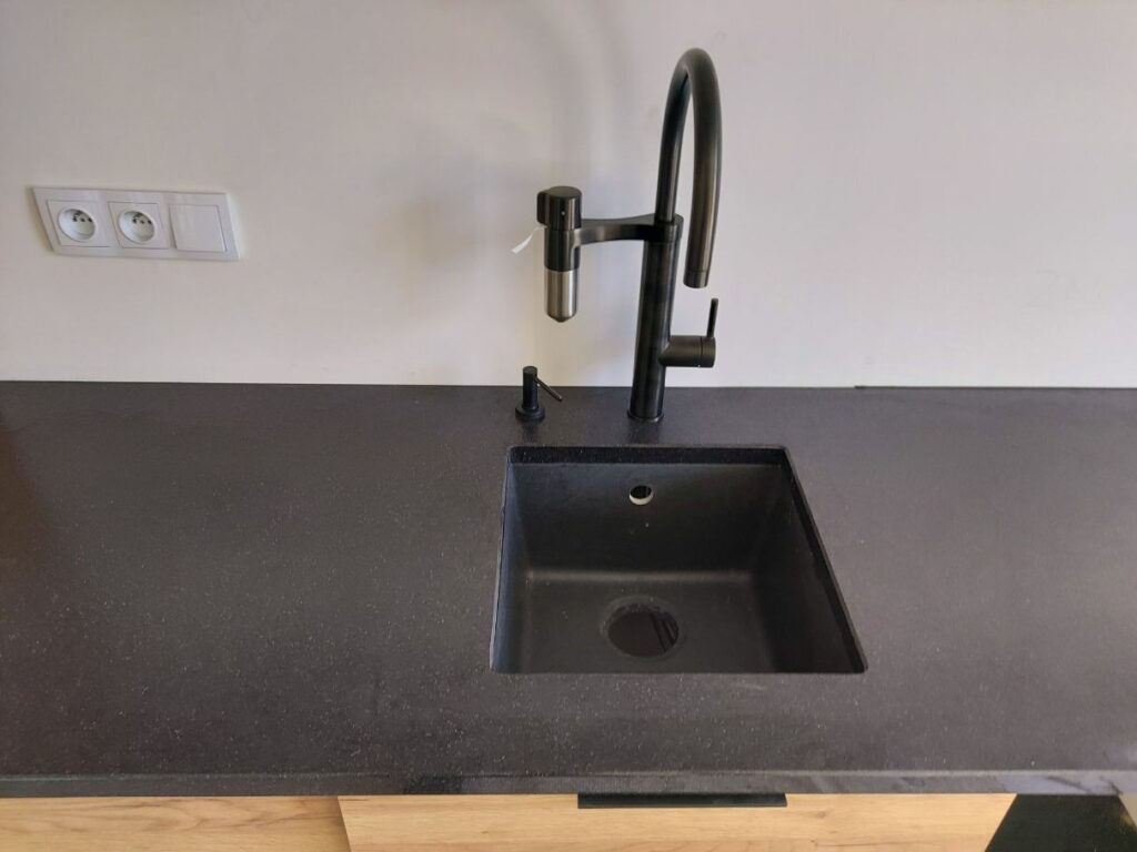 Granitowy zlew kuchenny