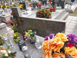 Nagrobek granitowy pomnik podwójny szary klasyczny jasny Jaworzno