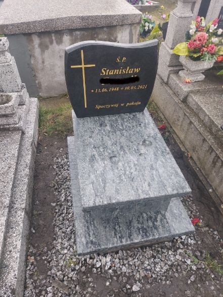 Nagrobek granitowy. Nagrobki granitowe.