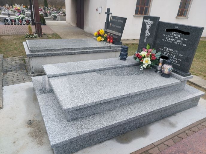 5 rzeczy które musisz wiedzieć przed zamówieniem nagrobka. Nagrobek granitowy pomnik podwójny szary klasyczny elegancki kamieniarstwo Granmarys Jaworzno