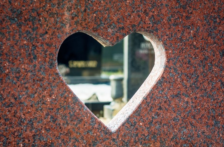 Nagrobek z granitu czerwonego