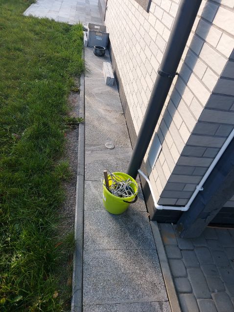 Posadzka granitowa Granmarys Jaworzno granitowa szara popielata ciemna polerowana wzorki wzory pasma kamień naturalny Nagrobki granitowe Zakład kamieniarski kamieniarz kamieniarstwo Śląsk