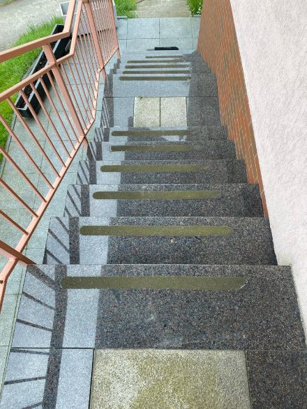 Schody granitowe Granmarys Jaworzno kamieniarz kamienne zewnętrzne