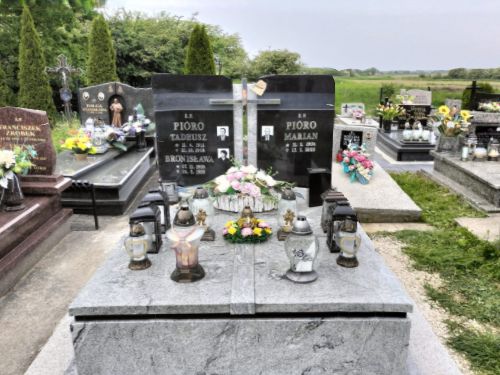 Nagrobek Granmarys Jaworzno jasny szary ciemny czarny granitowy podwójny grobowiec pomnik (1)