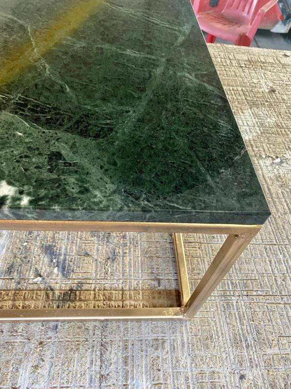 Granitowy stolik kawowy ogrodowy taras balkon ogród Granmarys kamieniarstwo kamieniarz Jaworzno stoliki granitowe kawowe